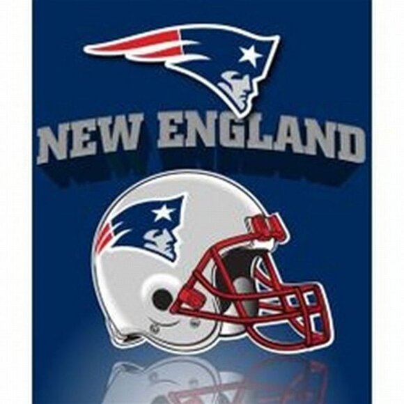 NORTHWEST Other - New England Patriots Gridiron Throw Blanket Measures 50 x 60 inches